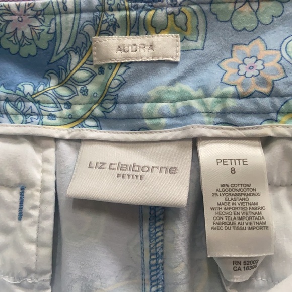 Liz Claiborne Audra Paisley Capris Pant Paisley Size 8P Petite Ladies - Picture 4 of 6